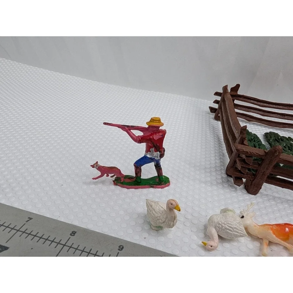 Plastic Hunting Scene Trees Fence Deer Foxhound‎ Dog Hunter Cake Toppers